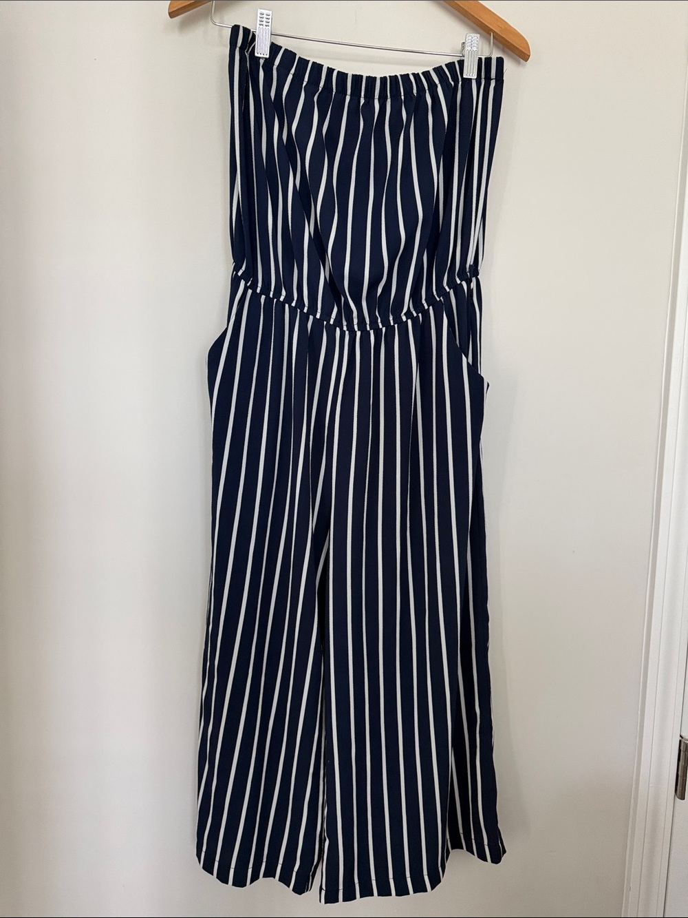 Ambiance Striped Strapless Cropped Leg Pants Jumpsuit Sz L EUC